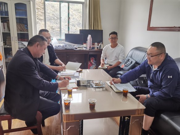 孔祥吉带队到驻村帮扶点宣讲习近平总书记 在贵州考察时的重要讲话精神，并调研农村 产权流转交易及防汛救灾抢险工作